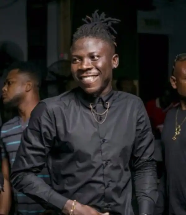 Stonebwoy - Tia Tia feat. Joey B & Yaa Pono
